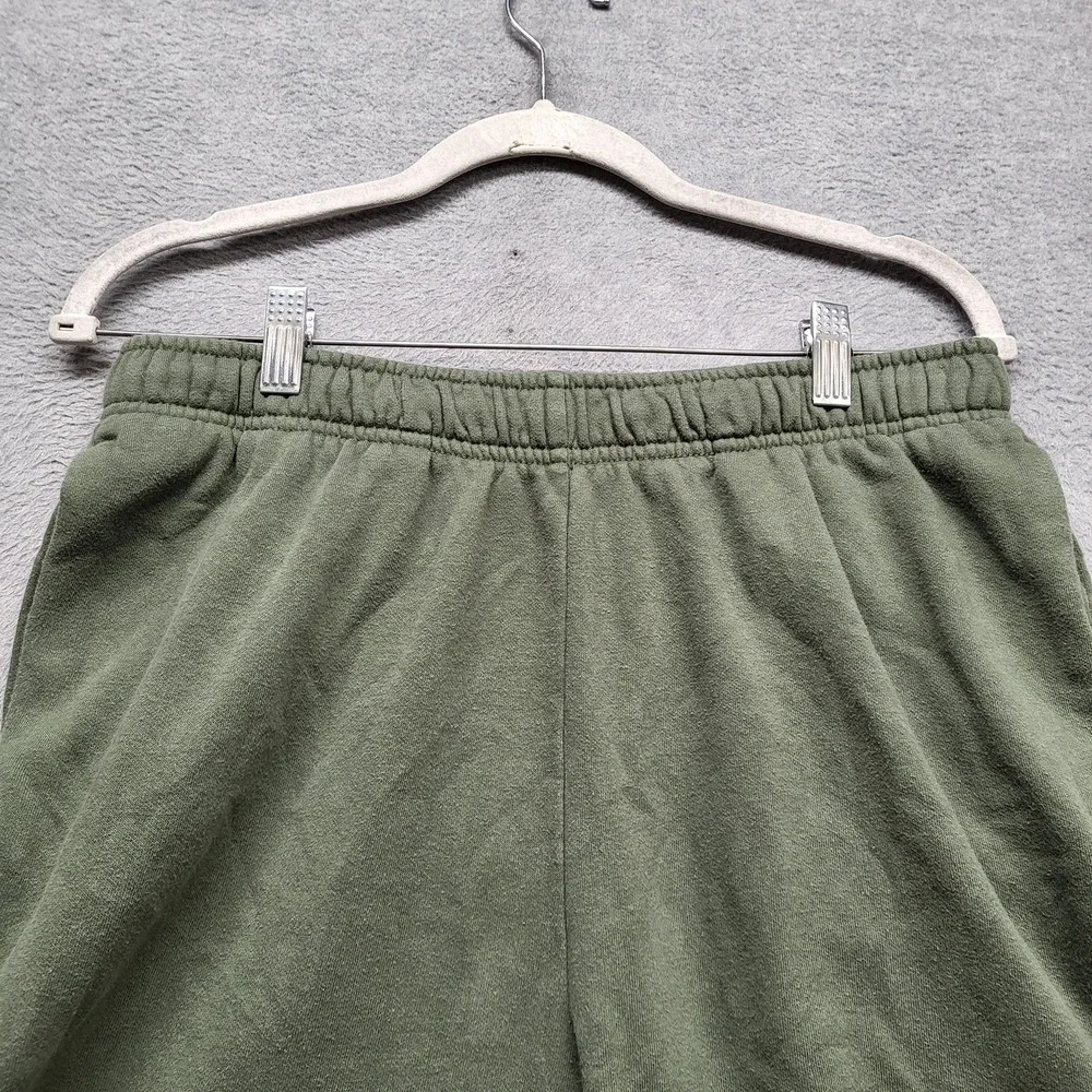 The North Face Men Activewear Shorts M Green Logo Embroidery Sweat Patch